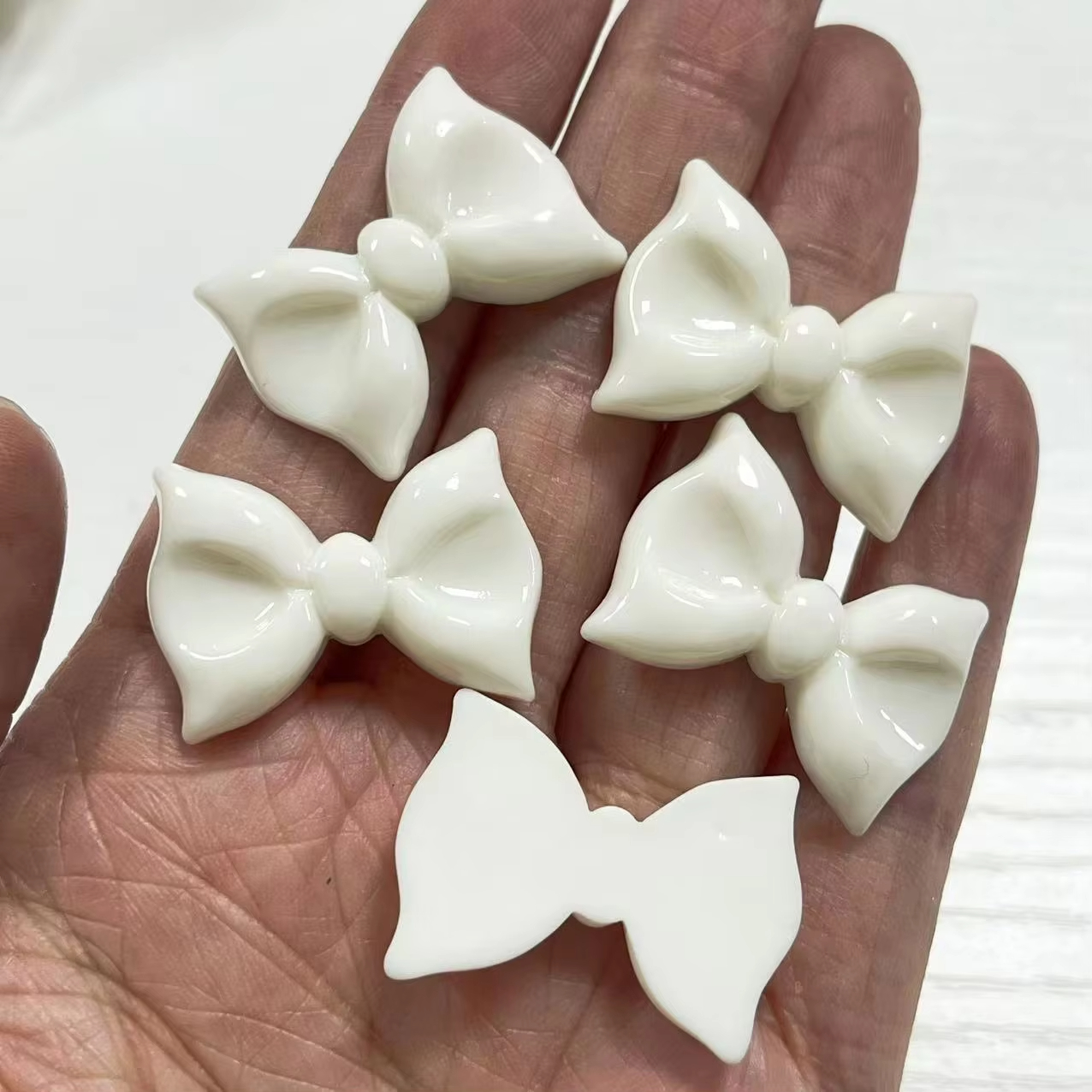 10Pcs White Black Bow Tie Love – Phone Cases Europe Bewertung und Preis